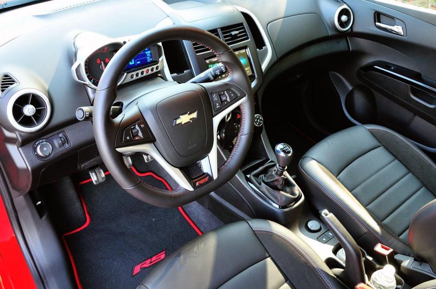  Chevrolet Sonic RS 2013 года  (фото 21 из 55)